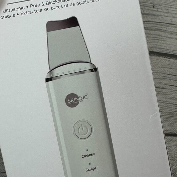 Skin Inc. Deepcare Flash Facial Spatula - Picture 8 of 13